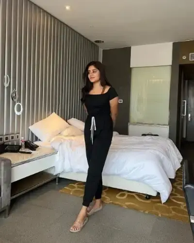 Call Girls Molakalmuru Cash On Delivery